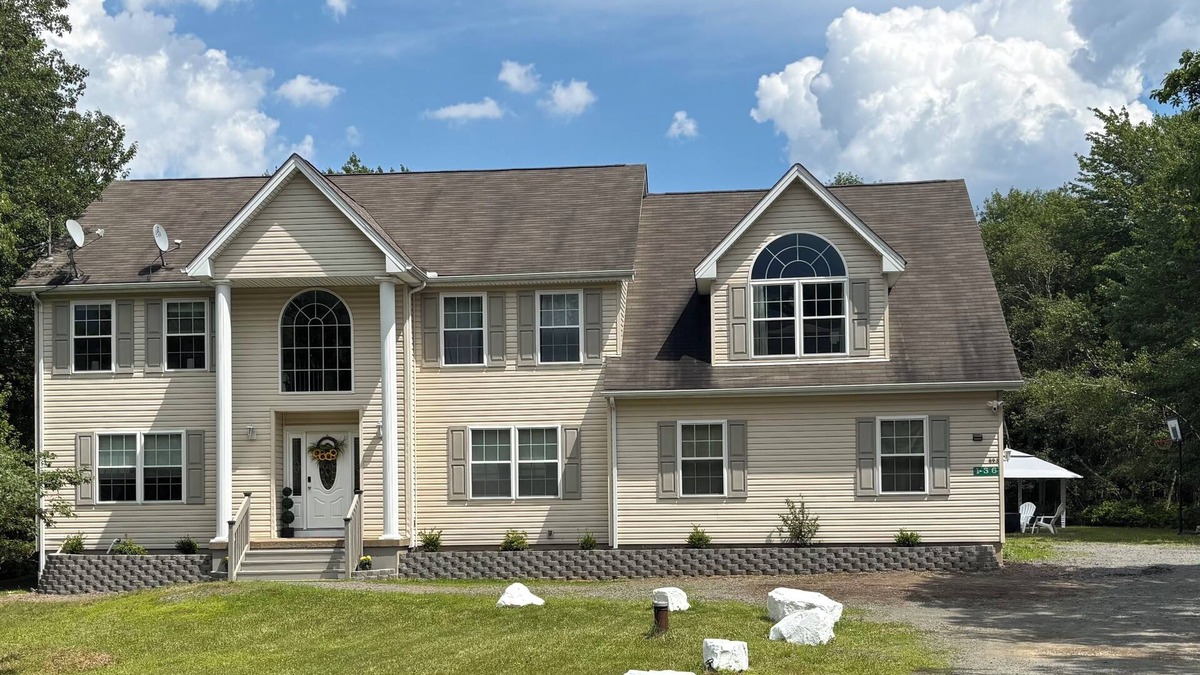 Long Pond House | Spacious Luxury Estate Offering Welcome Baskets & Complimentary Breakfast