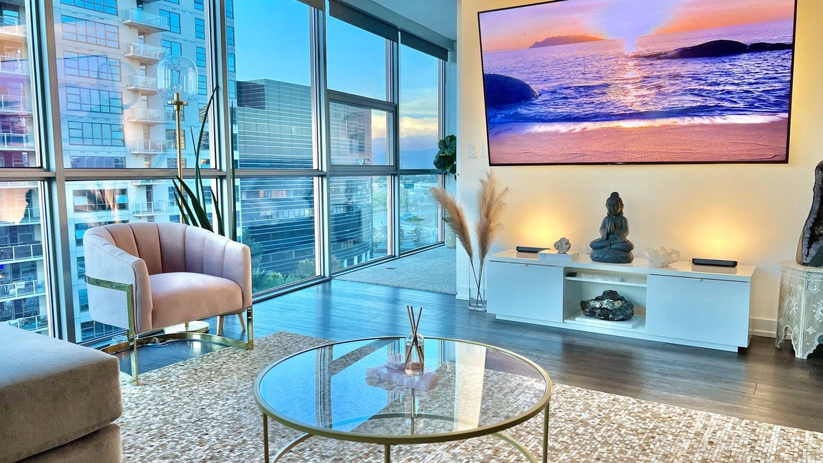 Santa Ana Condo | Spacious Luxury High-rise 2bd 2ba w/pool spa & gym
