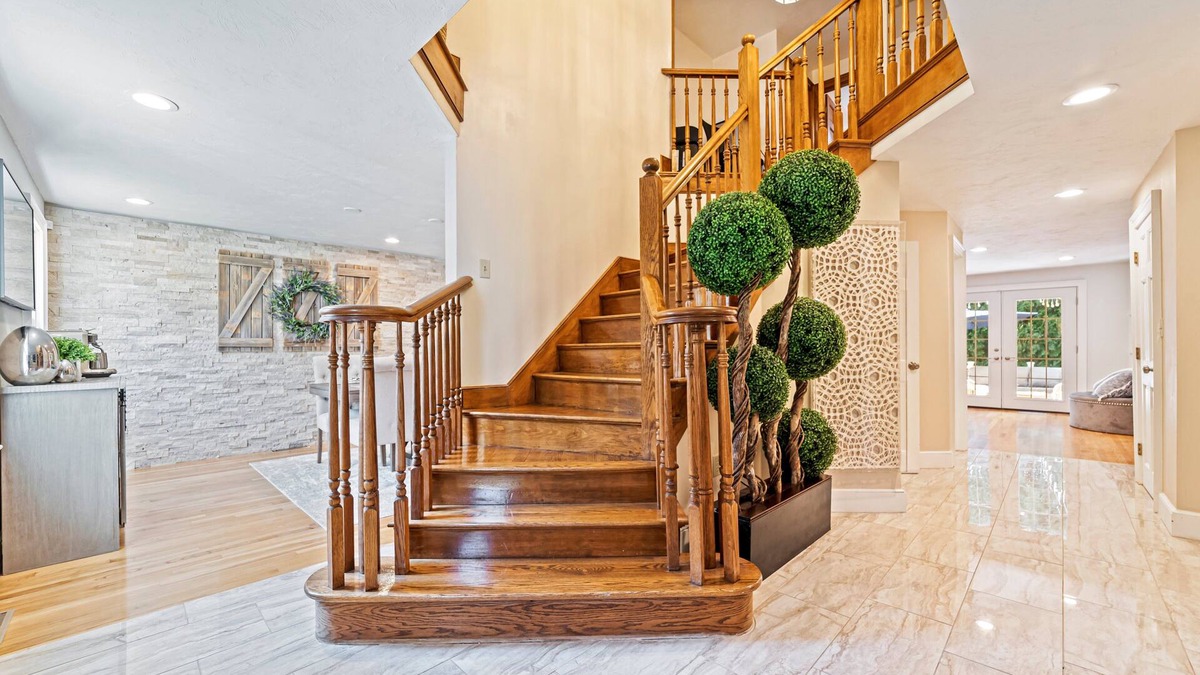 Stoughton House | Spacious luxury home, 22 min from Boston and 20 min from Gillette Stadium.