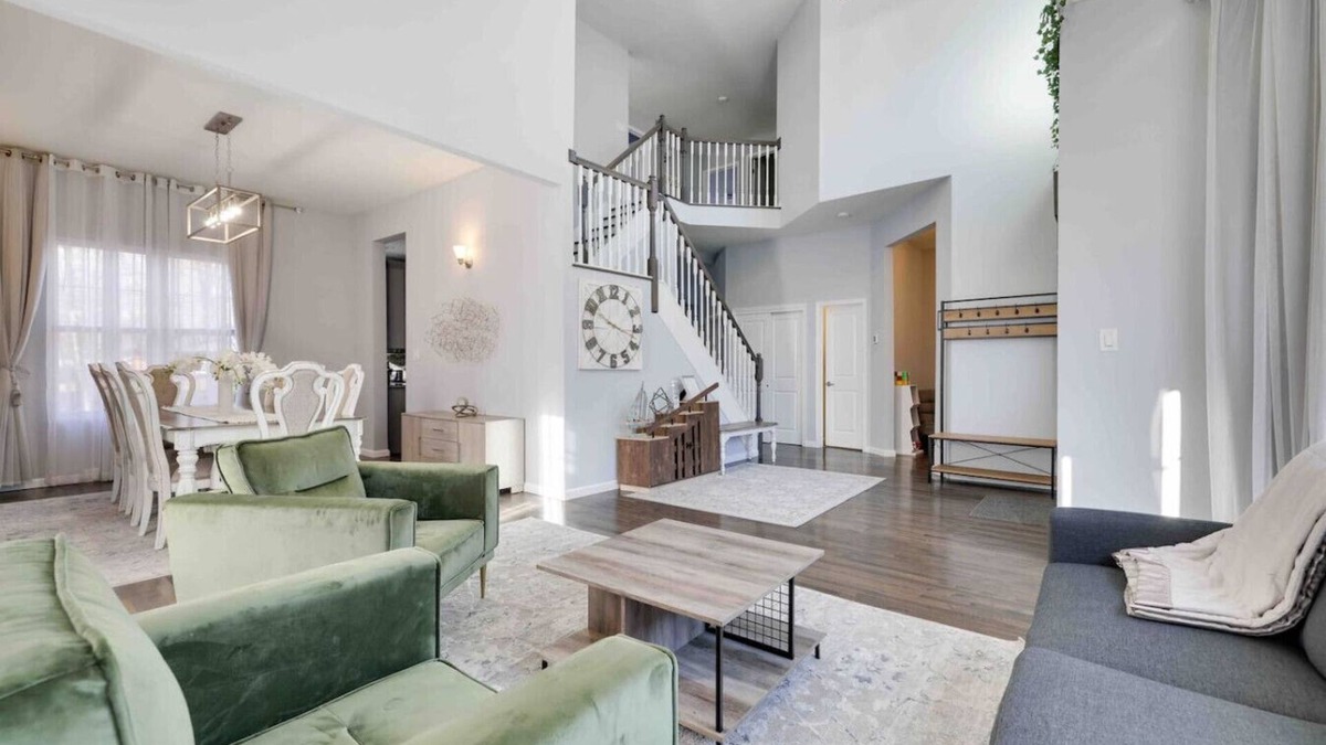 Tobyhanna House | Spacious Luxury Poconos Getaway 🎣🏊‍♂️🚣