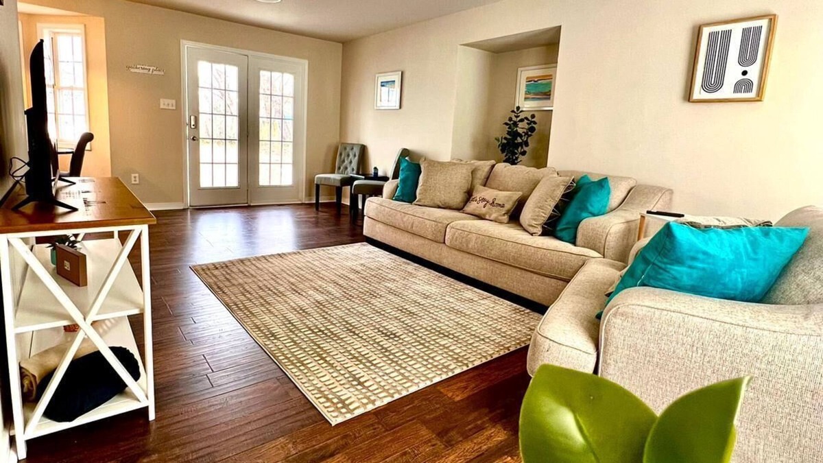 Mosby House | Spacious Mechanicsville Home