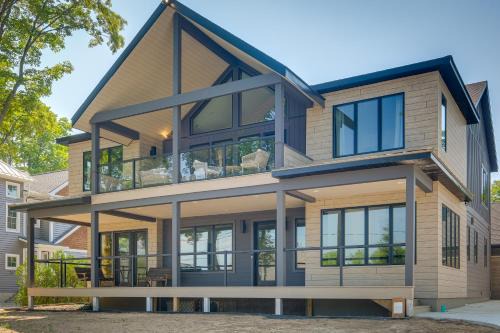 Boyne City House | Spacious Michigan Home about 6 Mi to Boyne Mountain!
