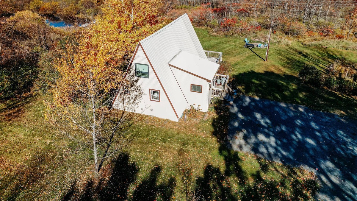Stamford Ski Chalet | Spacious Modern A-Frame w/Private Pond, Expansive Outdoors / Skiing / hiking!