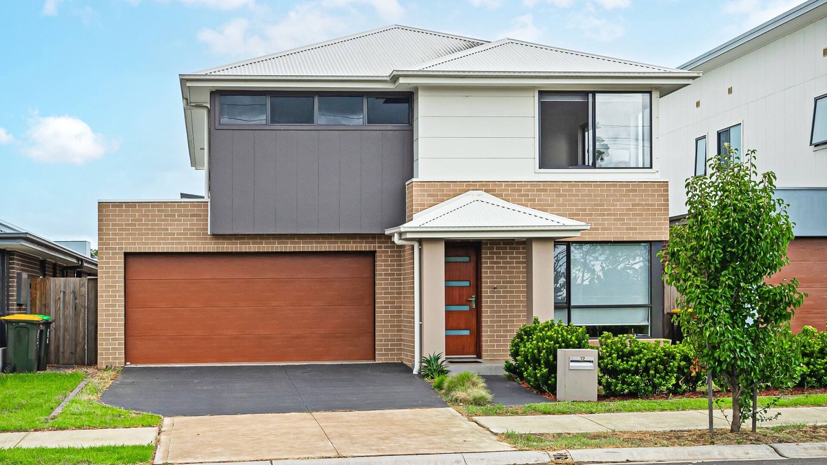 Catherine Field House | Spacious Modern 4Bedroom Retreat near Gregory Hill