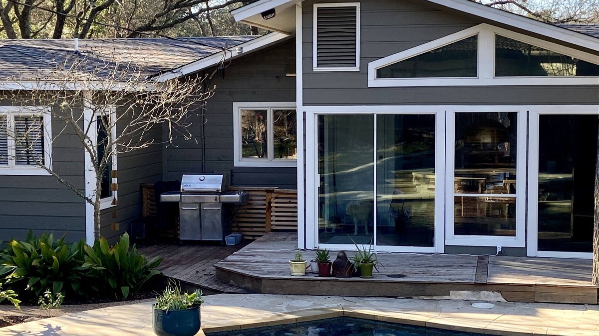 Westwood House | Spacious modern bohemian elegance, close to nature & city, pool & hot tub