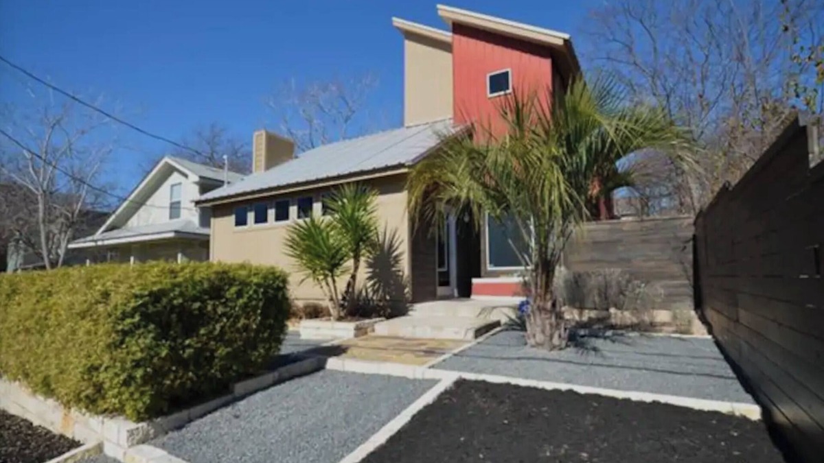 Blackshear-Prospect Hill House | Spacious Modern Home Walkable Cool Area Near Downtown