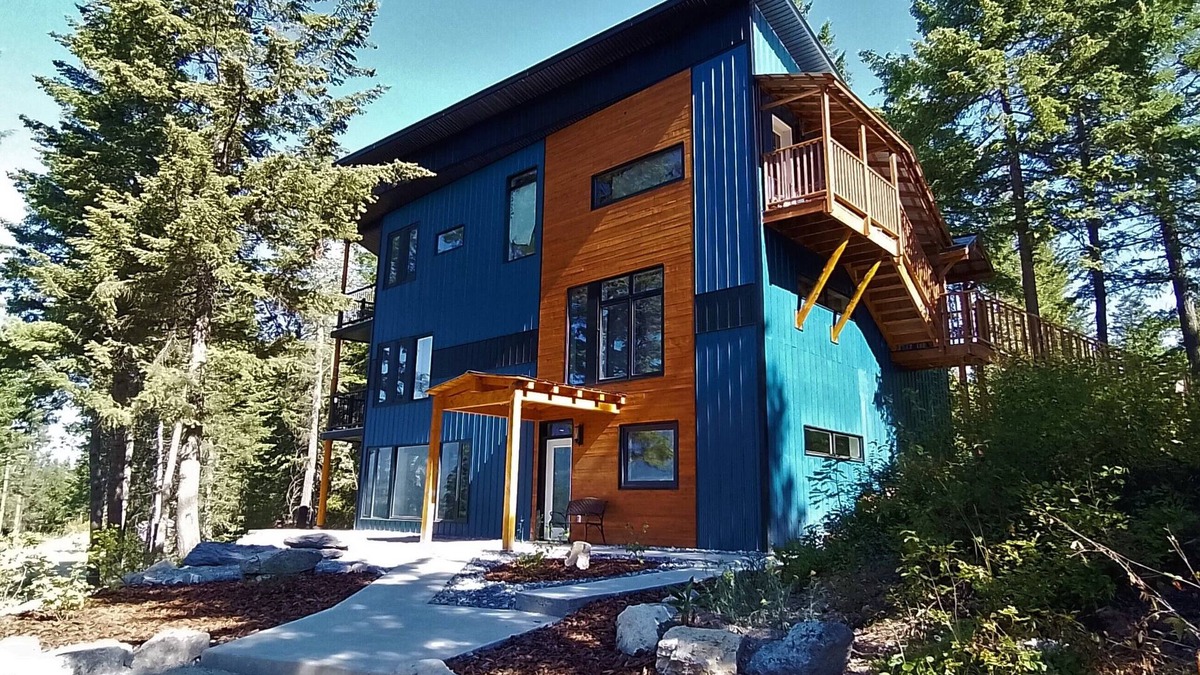 Golden Cabin | Spacious Modern Lodge in Perfect Location