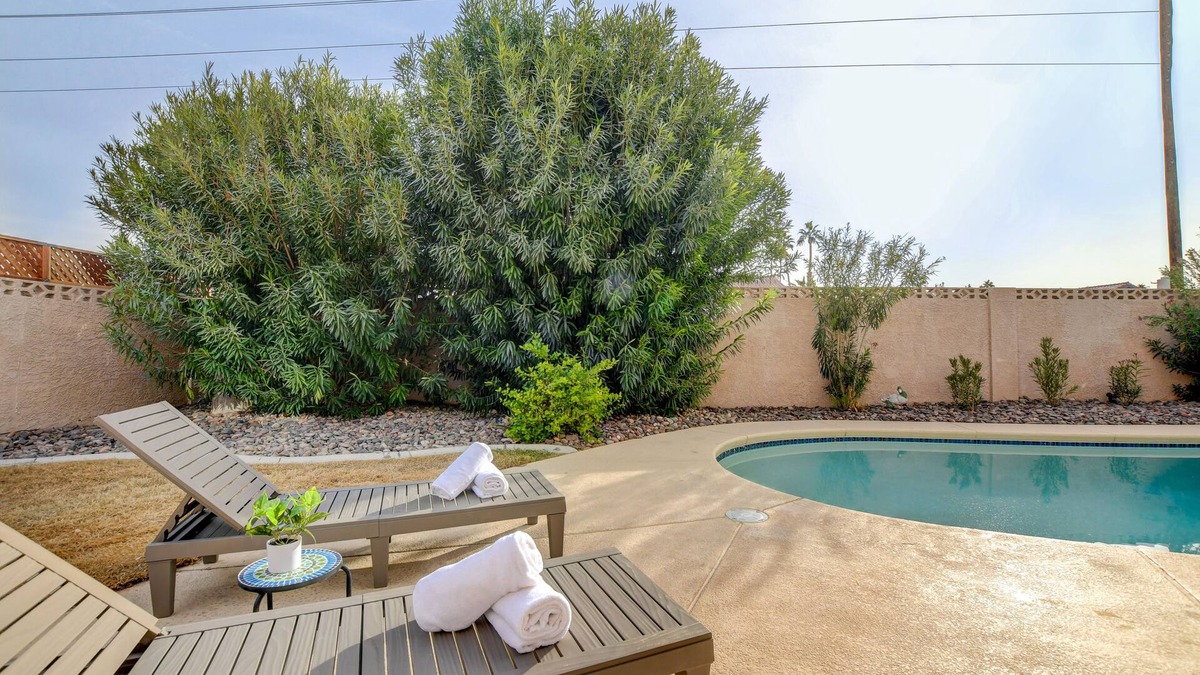 Paradise Villa | Spacious Modern Mini Estate w/Pool + Spa- New!