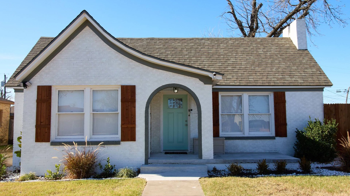 San Angelo House | ✔ Spacious & Modern + Pool Table + Great Location