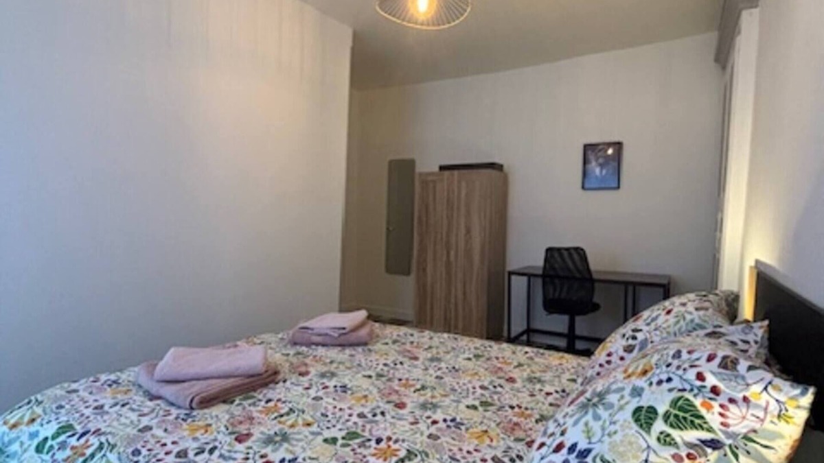 Commentry Apartment | Spacious, modern T3 apartment