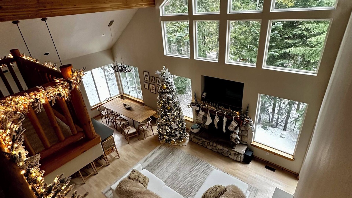 Hyak House | Spacious Mountain House at Summit at Snoqualmie located at end of cul-de-sac