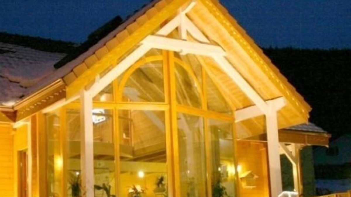 Gerardmer Cottage | Spacious Mountain Chalet with Jacuzzi, Sauna, and Ski Access in Gérardmer
