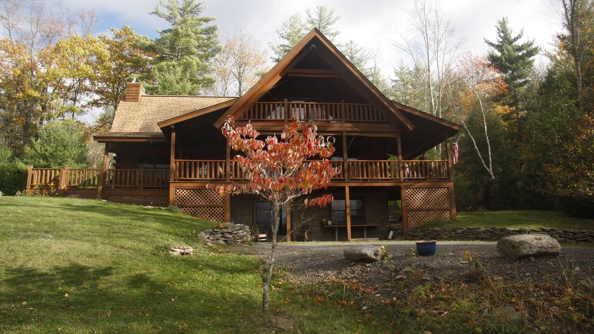 Mount Tremper House | Spacious mountain home, sunset views, creek.