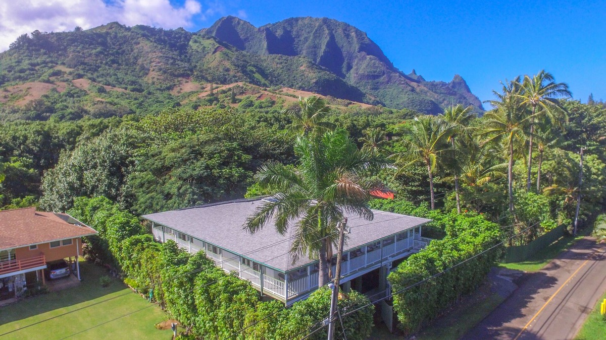 Wainiha House | Spacious, mountain view home, across from beach path! Ka Wai Aloha TVNC-5137