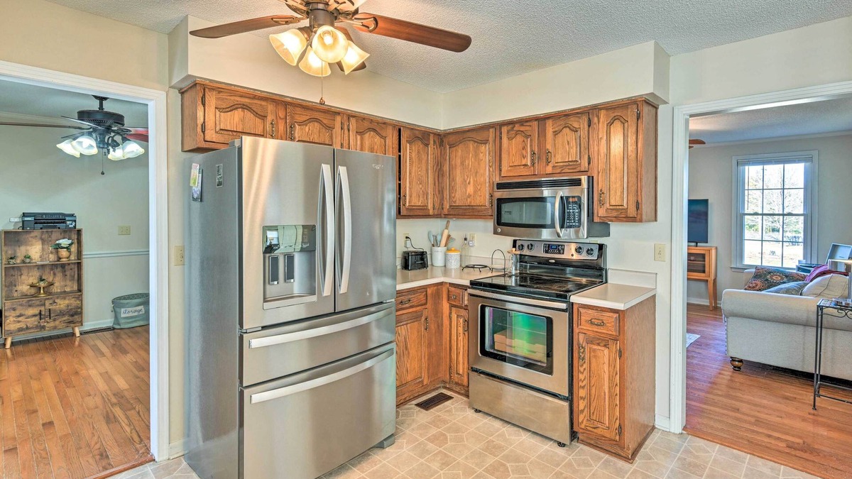 Rural Hill House | Spacious Mt Juliet Home w/1 Acre Yard!