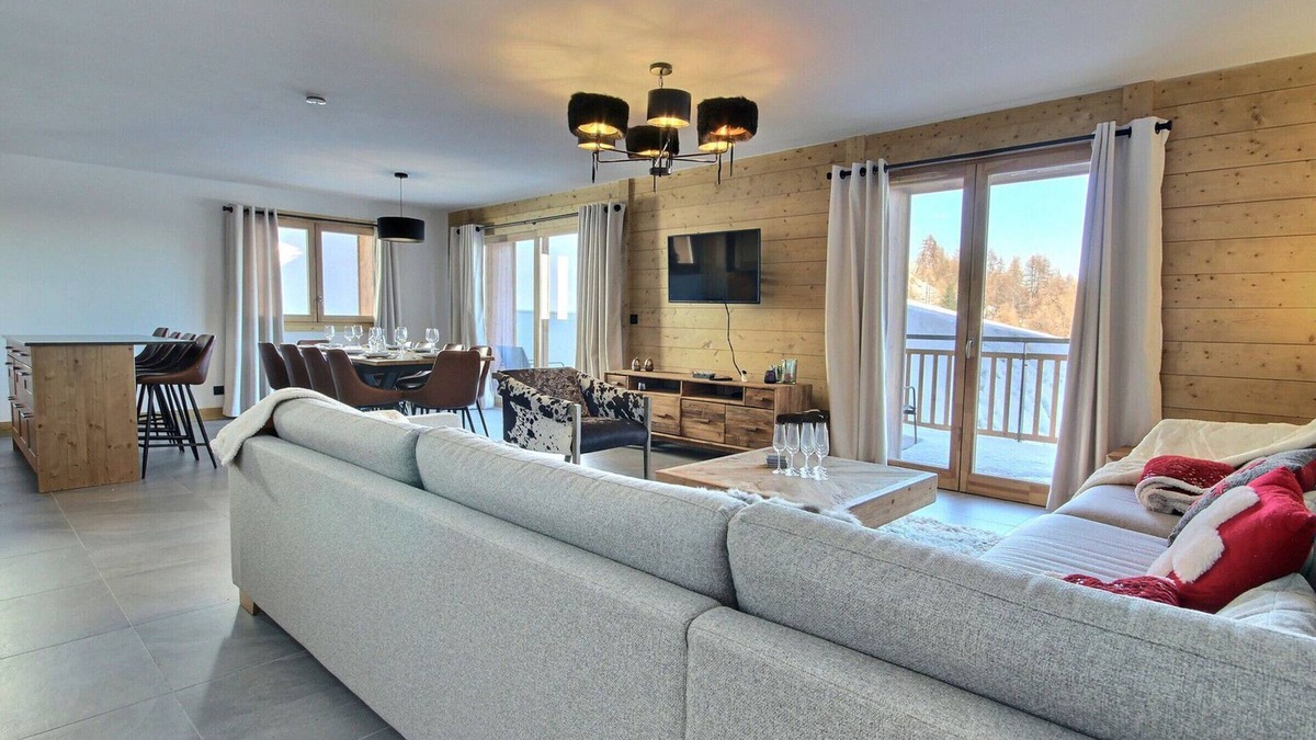Plagne Centre Apartment | Spacious new apartment for 12 with views and balconies