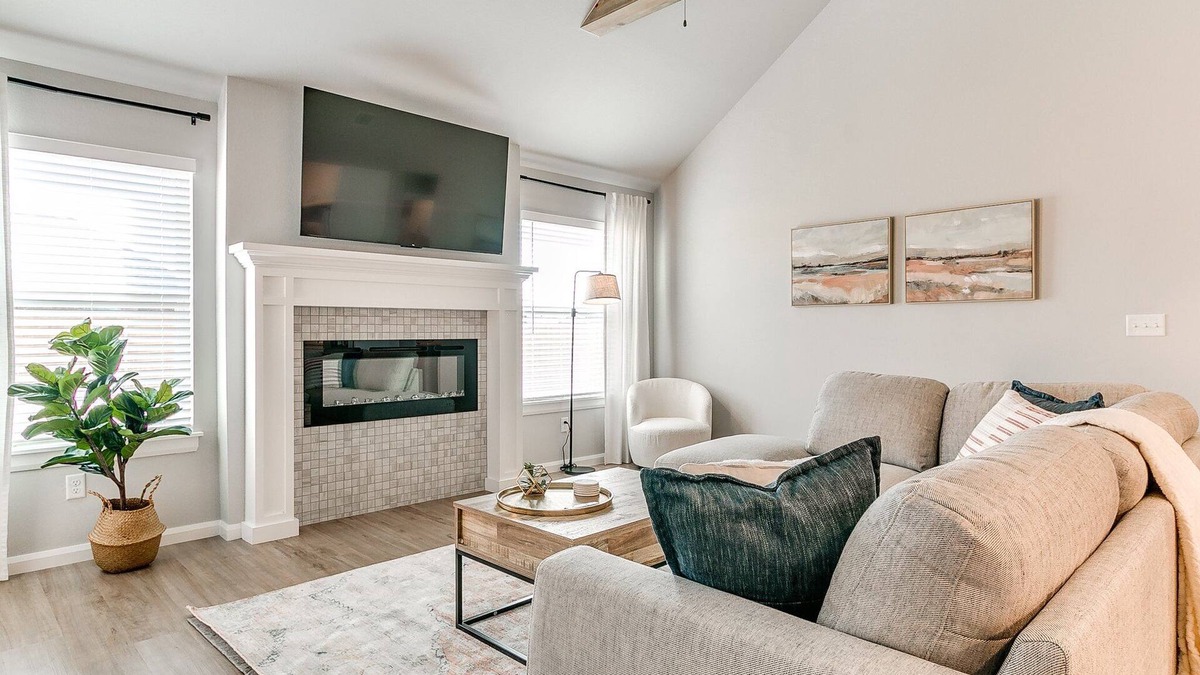 Broken Arrow House | Spacious New Construction in Gated Community!