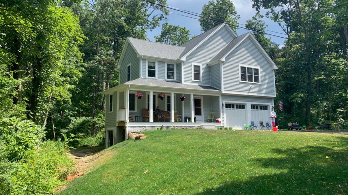 North Scituate House | Spacious new home 6-minute drive to beaches and historic Scituate Harbor!