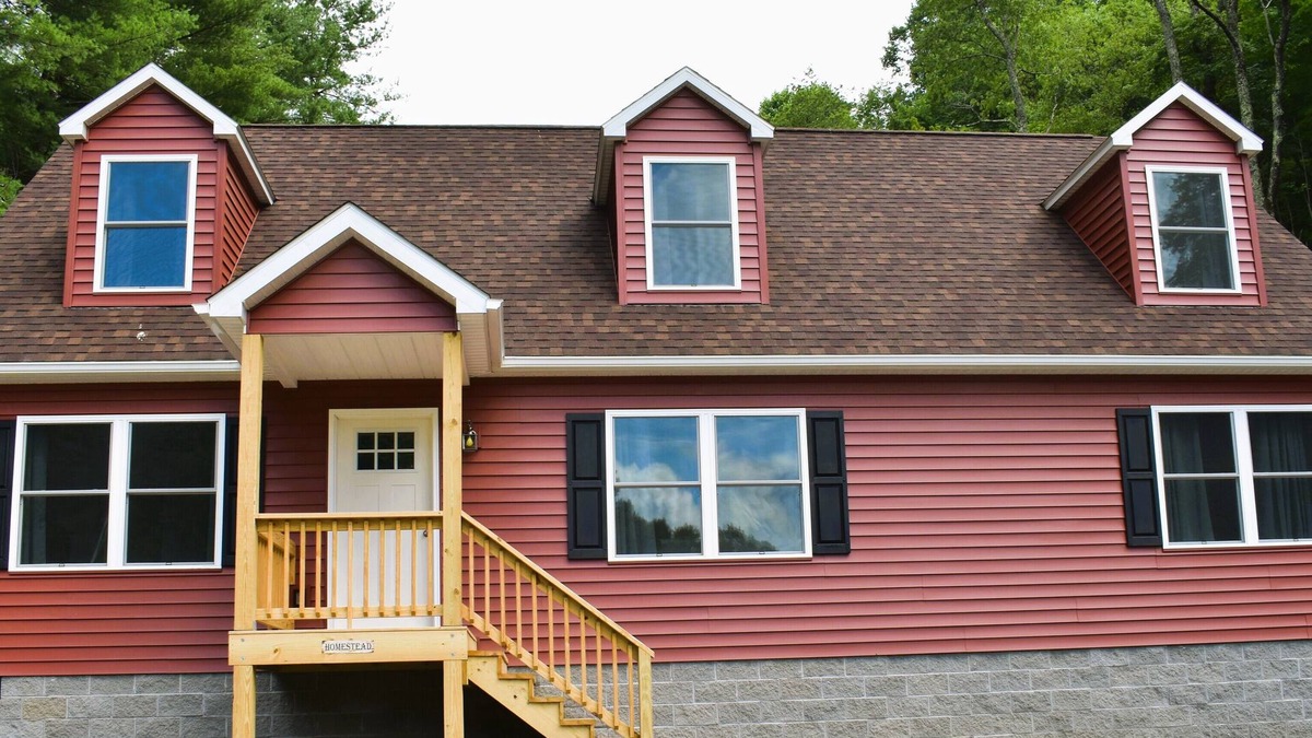 Pocahontas House | Spacious new home built 2025. Great private outdoor area. Tons of amenities.