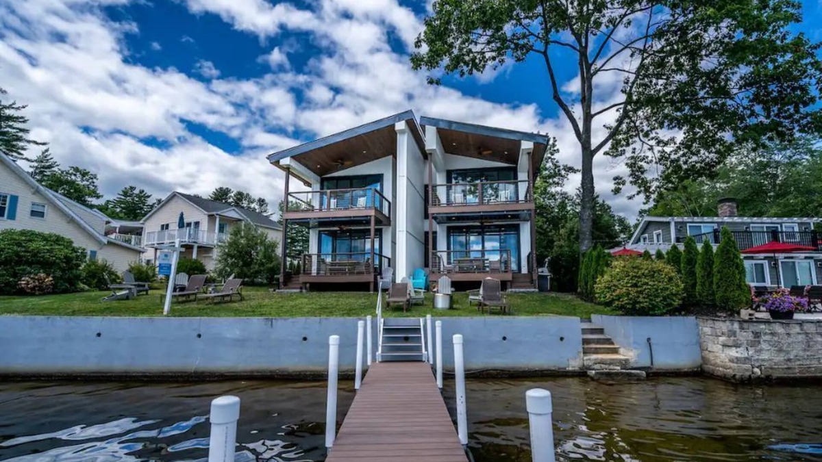 Lochmere House | Spacious New Lake Front House w/Dock on Winnisquam