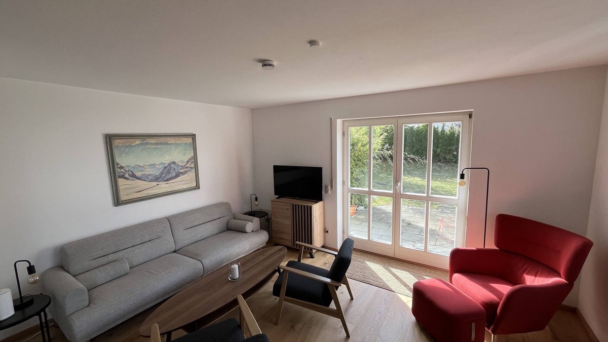 Poecking Apartment | Spacious, new, quiet apartment with terrace & garden - excellent location, 95sqm