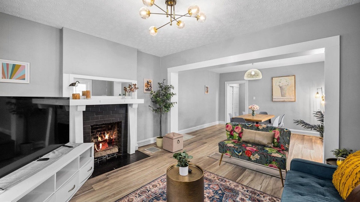 Old North Columbus House | Spacious & New Remodeled 6BRs Home