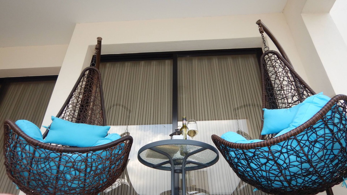 Larnaca Apartment | Spacious, newly furnished two bedroom apartment, 200 meters from the beach.