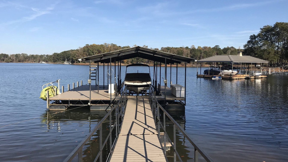 Anderson House | Spacious, Newly Renovated 2BR/2BA Lakefront Home. Million Dollar Views!