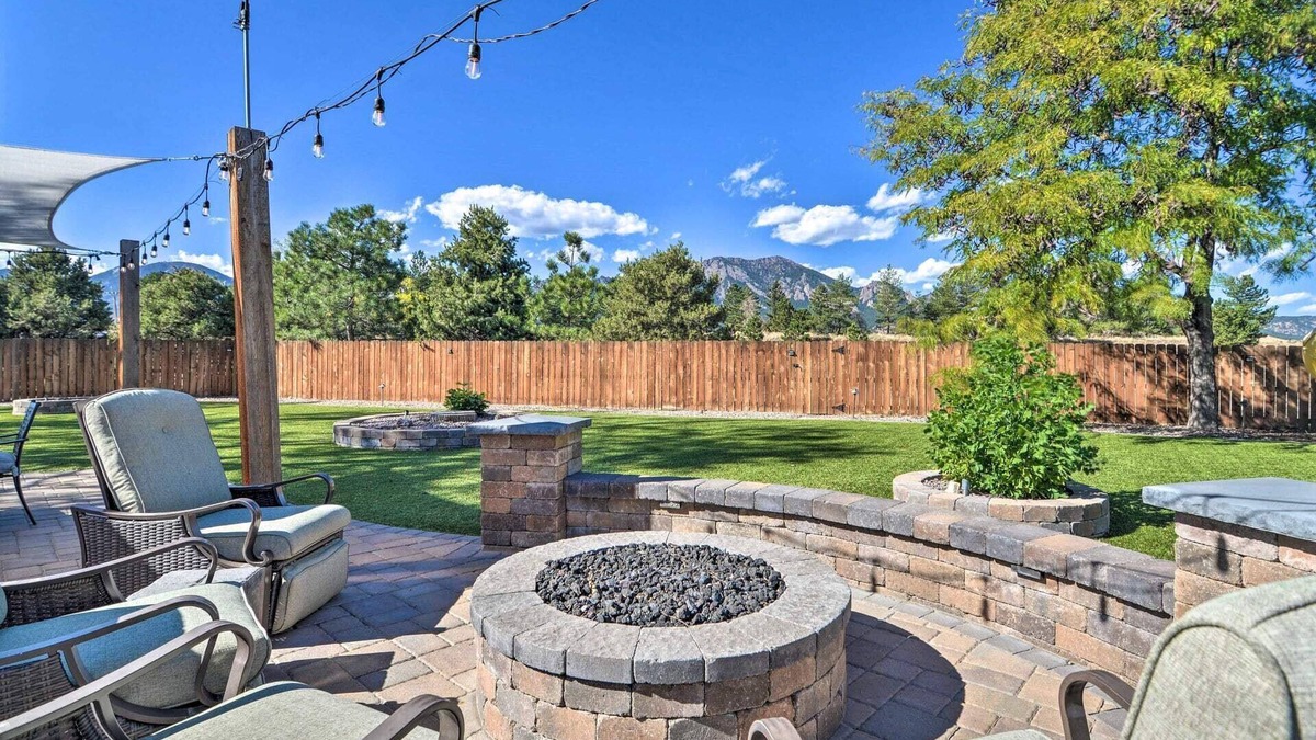 Boulder House | Spacious Oasis, 5-bedroom house in Boulder with Views, 5.5 miles from Pearl St
