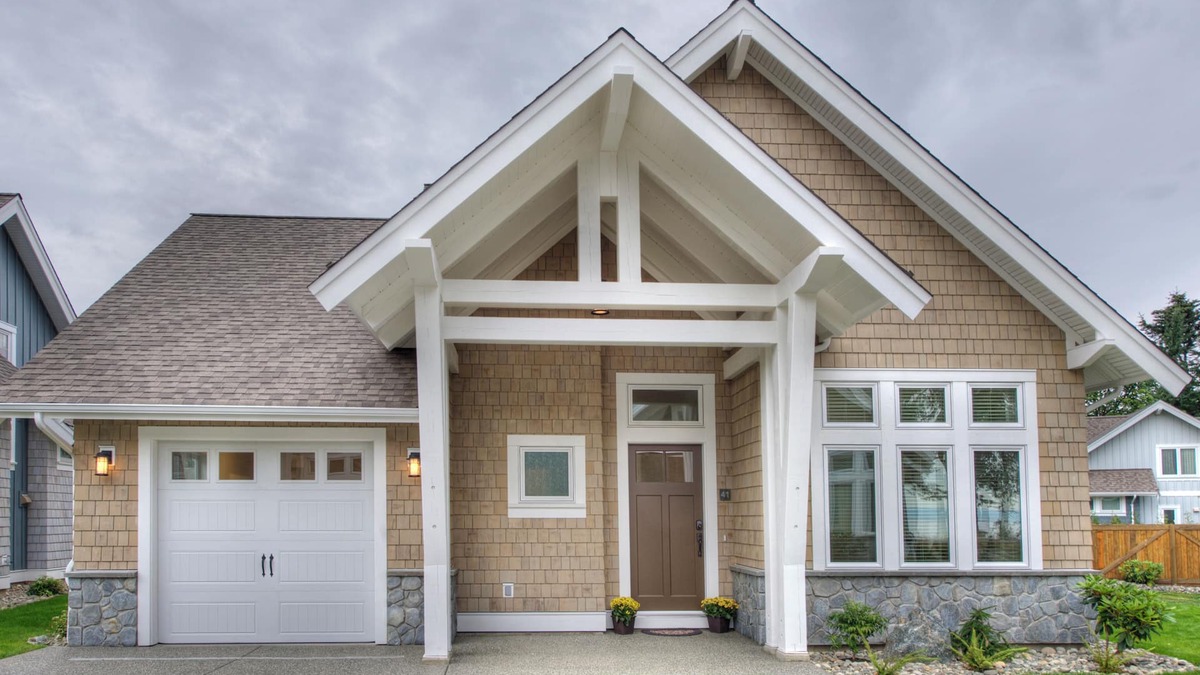 Regional District of Nanaimo House | Spacious Ocean View Cottage Steps from the Beach!