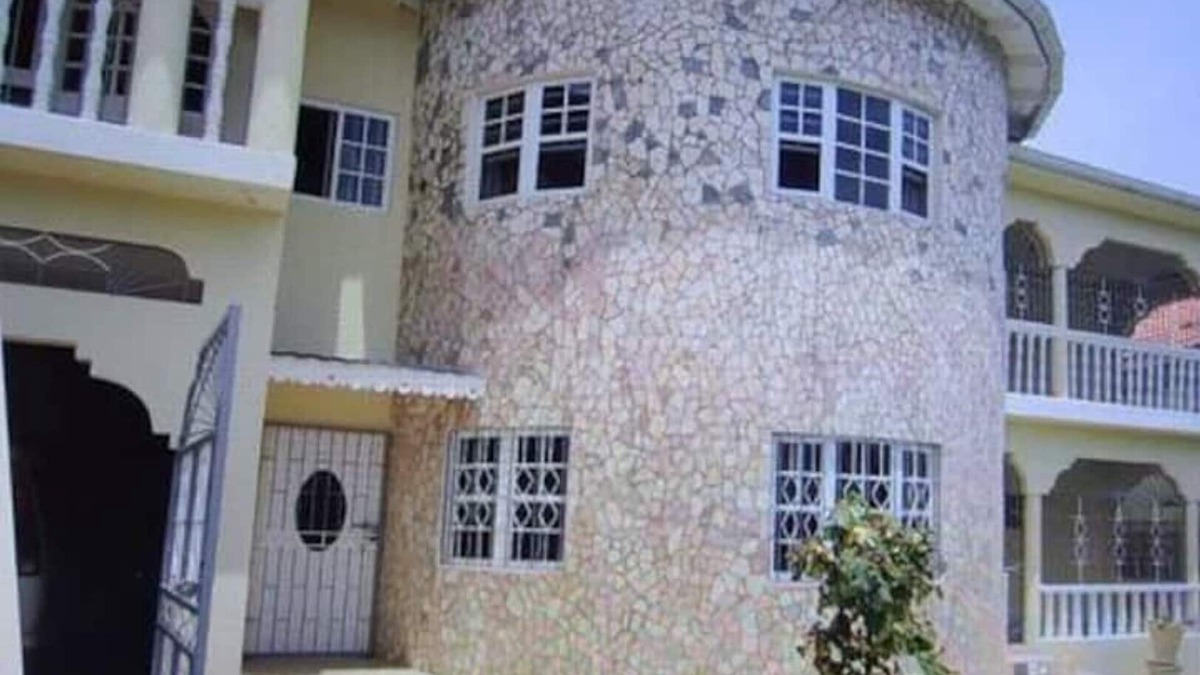Ocho Rios House | Spacious Ocho Rios Home with En-suite Family Rooms
