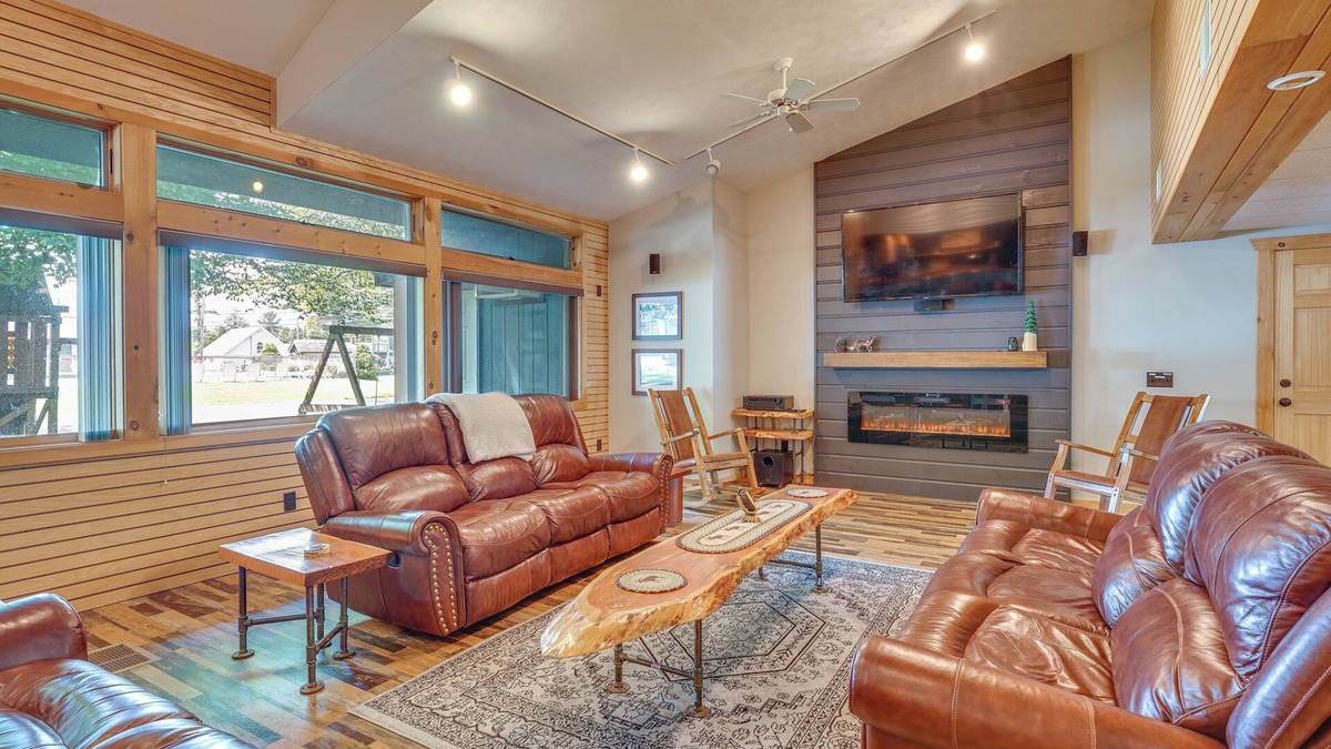 Old Forge House | Spacious Old Forge Condo w/Patio & Fire Pit!