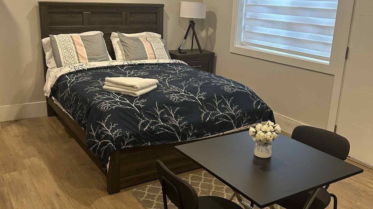 Maple Ridge Apartment | Spacious One Bedroom Suite Right in Downtown Maple Ridge!