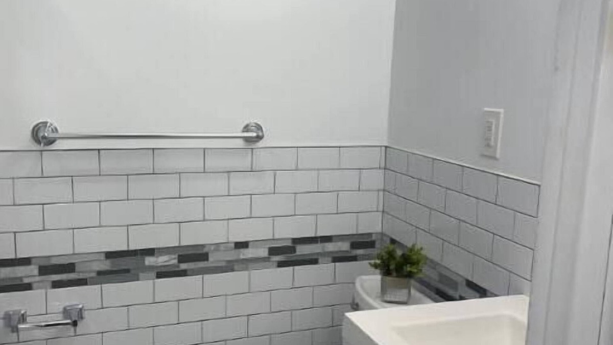 Castle Hill Apartment | Spacious one Bedroom apt *No cleaning fee*