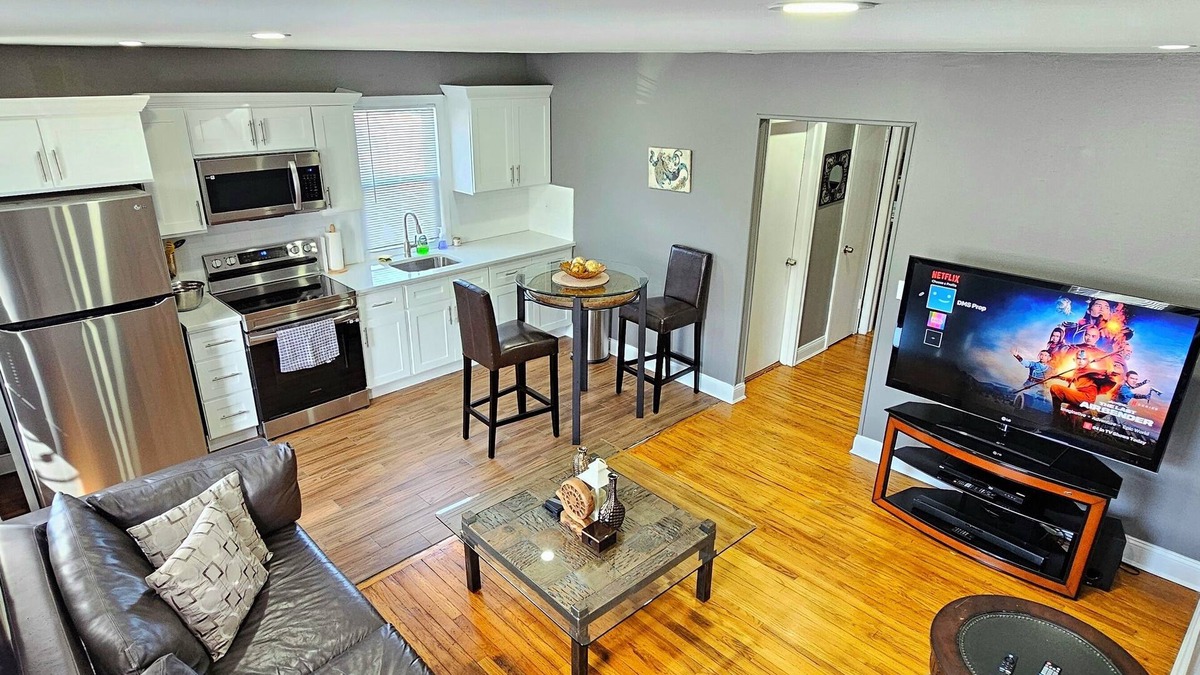 Huntington Station Apartment | Spacious One Bedroom suite