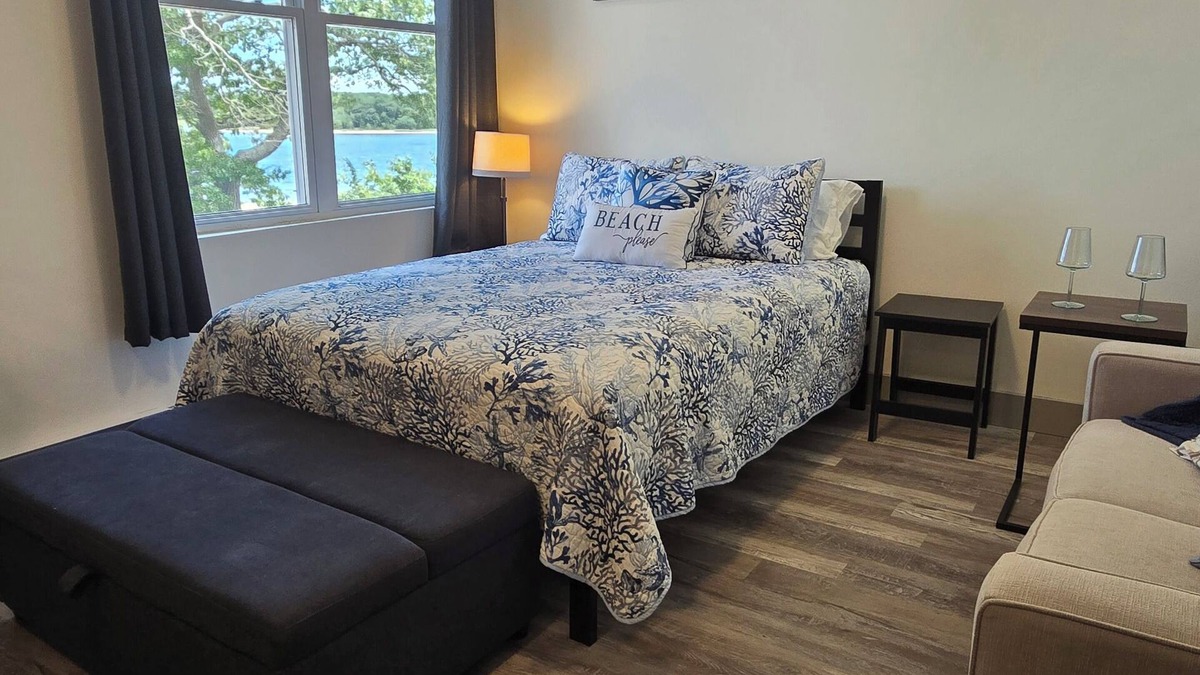 Onset Apartment | Spacious Onset Beach StudionAmazing Ocean Views - Gateway to Cape Codn