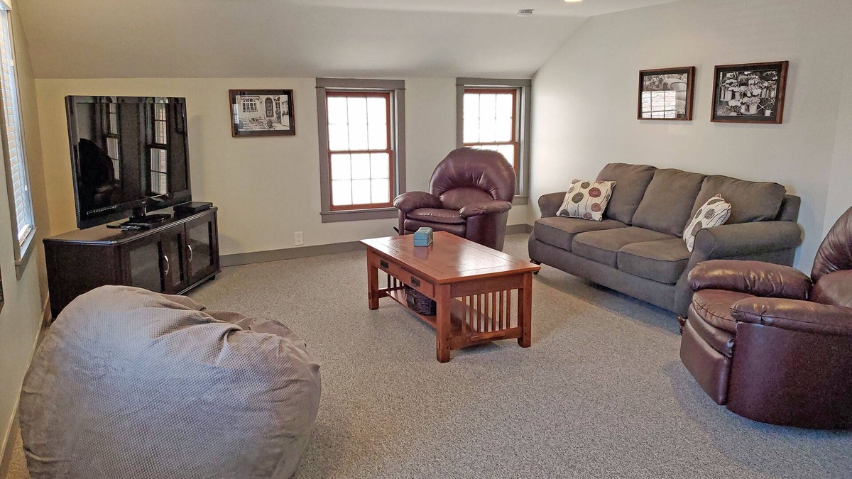 New Glarus Apartment | Spacious, Pet Friendly Apartment in the Heart of Downtown