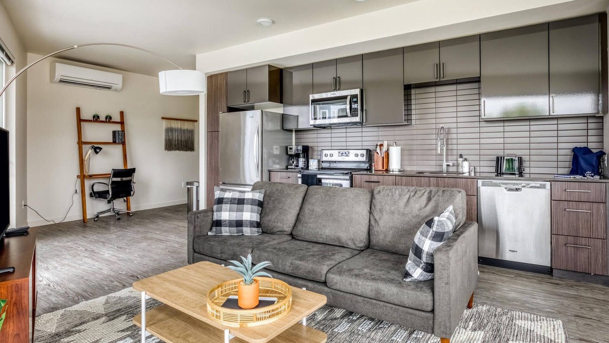 Downtown Apartment | Spacious & Pet-Friendly 2BR in Redmond w/ Gym