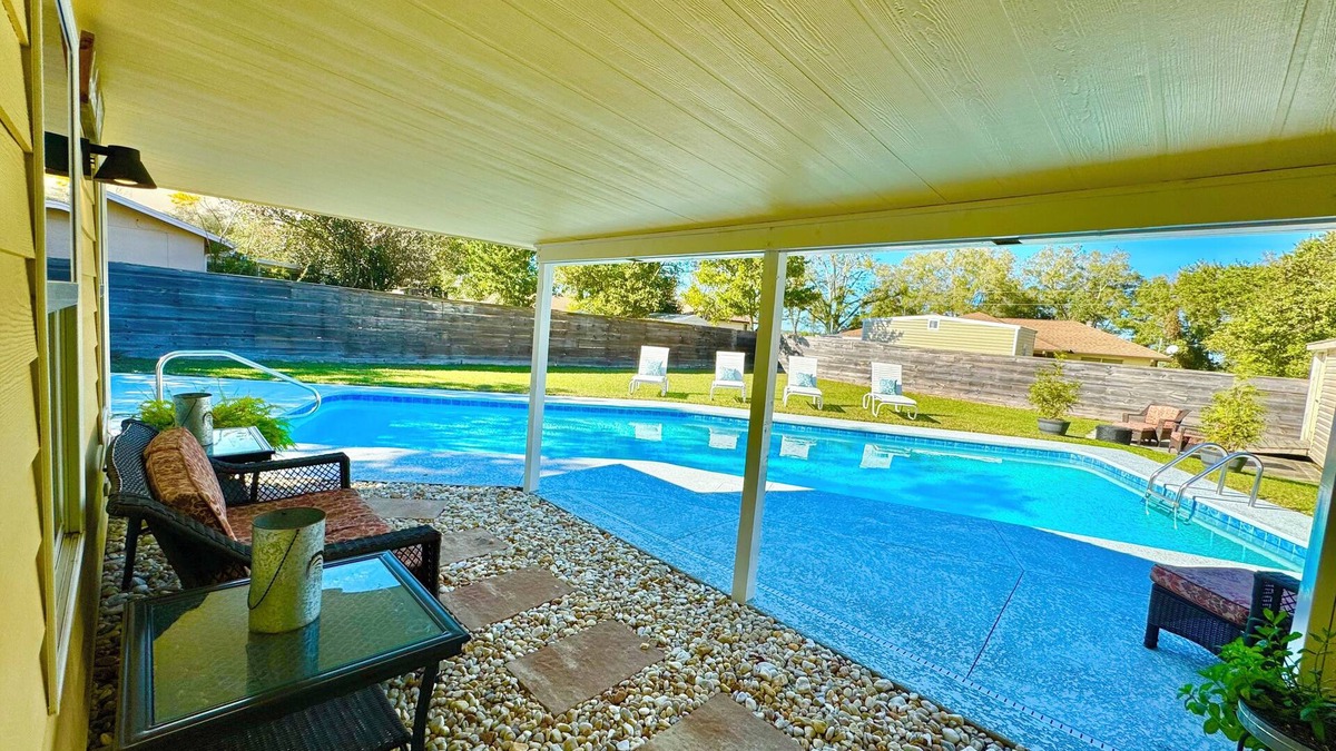 Dunnellon House | Spacious Pool Home near Rainbow Springs!