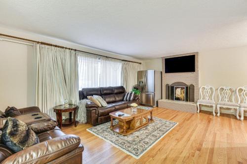 Tanasbourne House | Spacious Portland Area Home with Fenced Yard