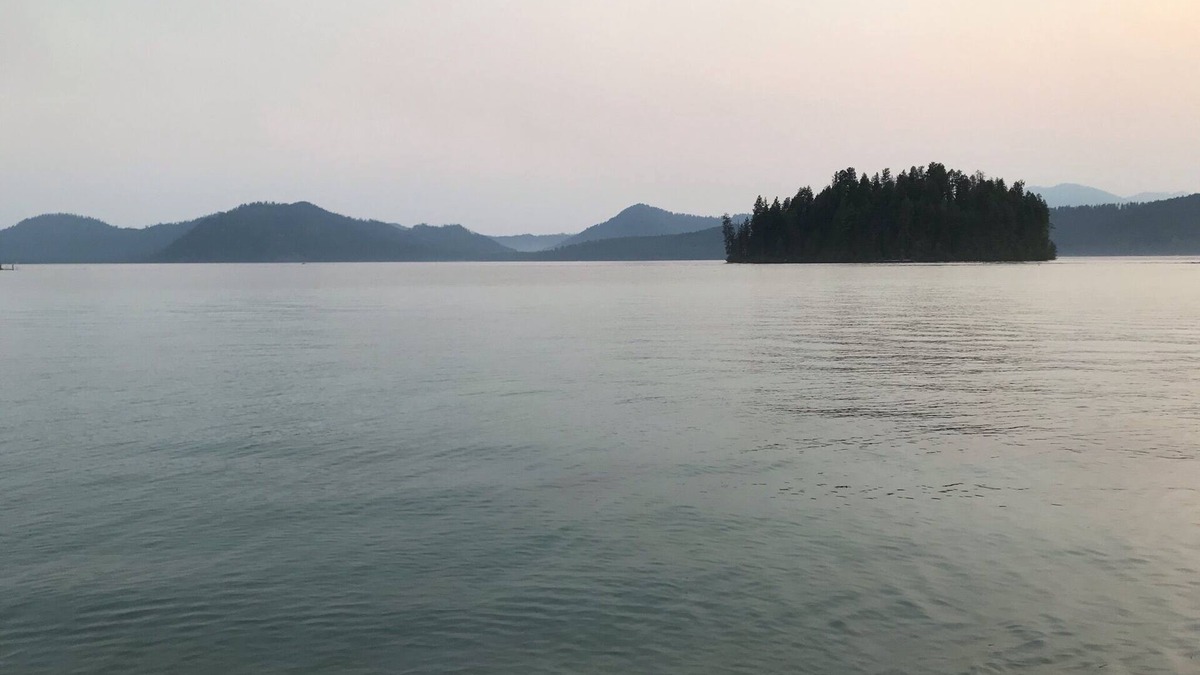 Priest River House | Spacious Priest Lake getaway for a family vacation, group golf or fishing trip.