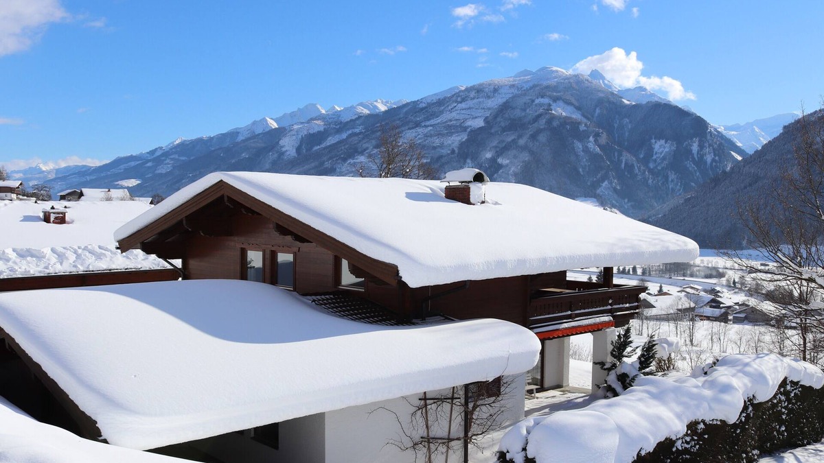 Stuhlfelden Ski Chalet | Spacious, privacy and beautiful unobstructed view of the mountains and valley