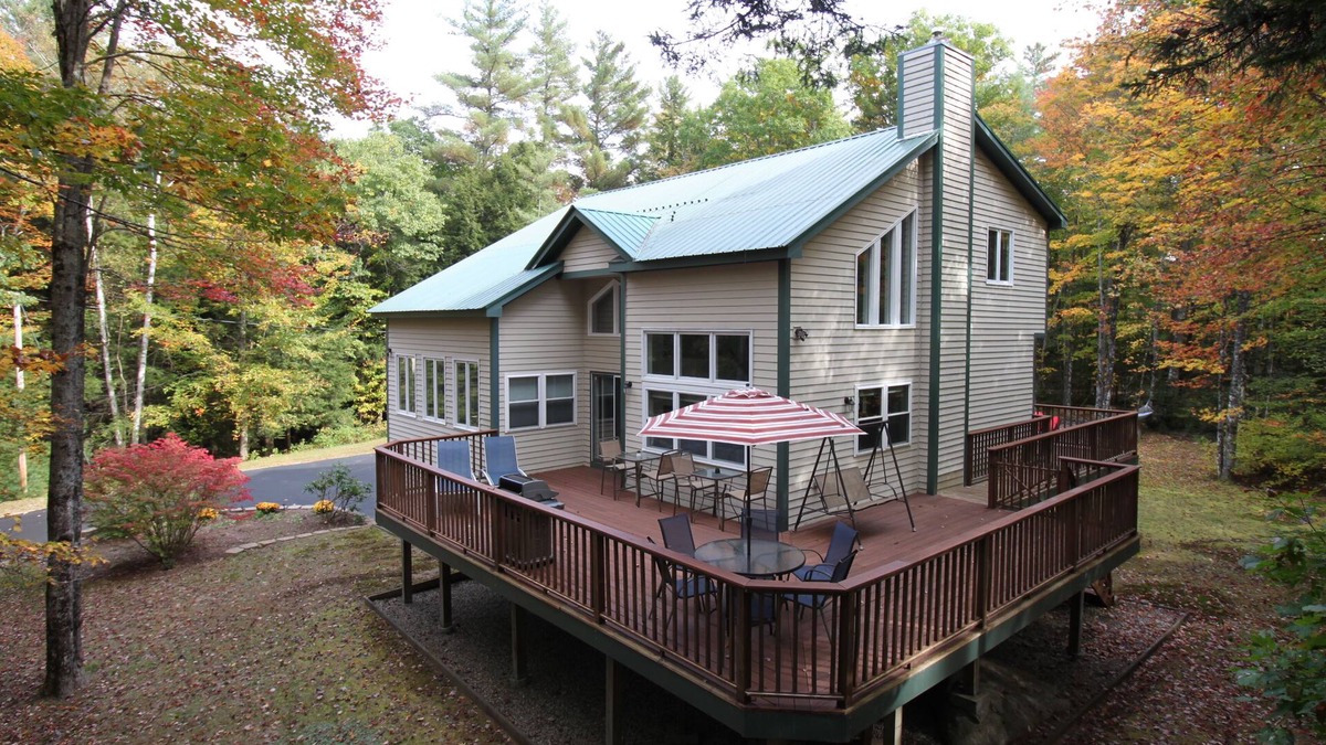 Thornton House | Spacious Private Home in White Mountains - Loon - Owl's Nest - Waterville Valley