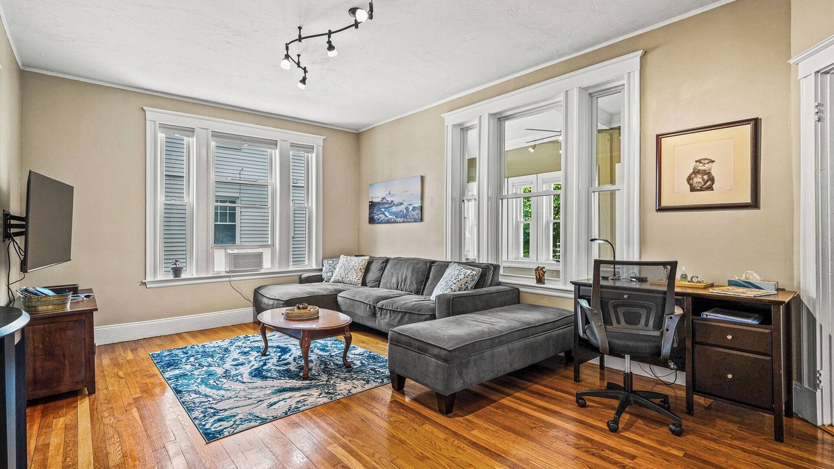 Quincy Condo | Spacious & Private, Next to Boston & Beach, EVchrg