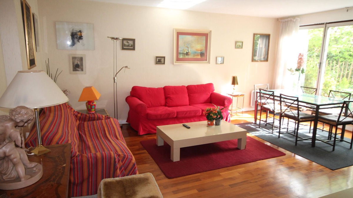 Quartier de la Goutte-d'Or Apartment | Spacious, quiet family flat with terrace and parking in the 18th Montmatre