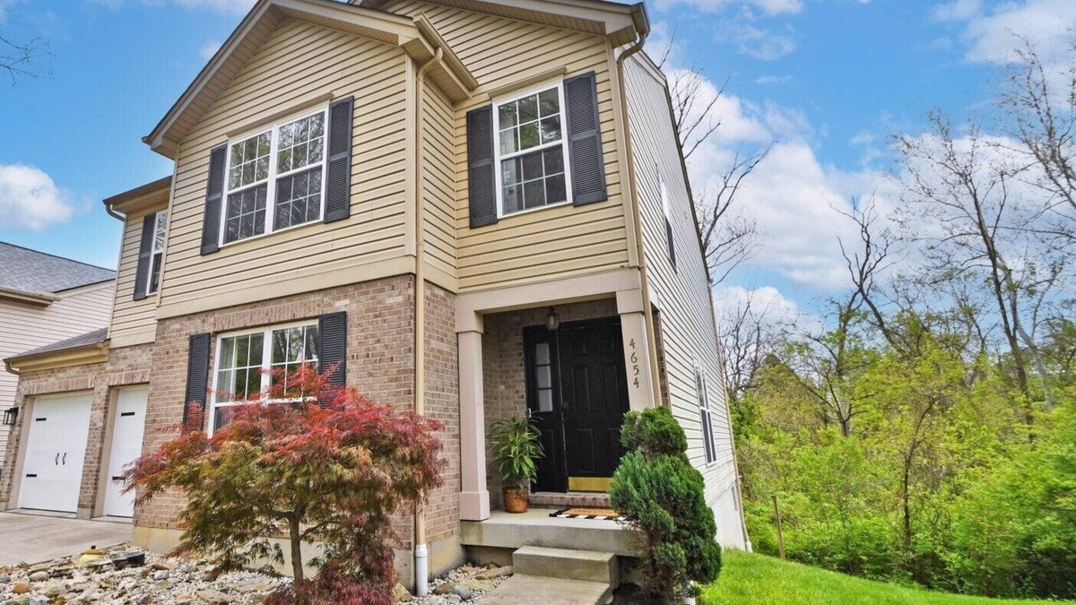 Roselawn Finance House | Spacious, Quiet & Location! – Great for Long Stays