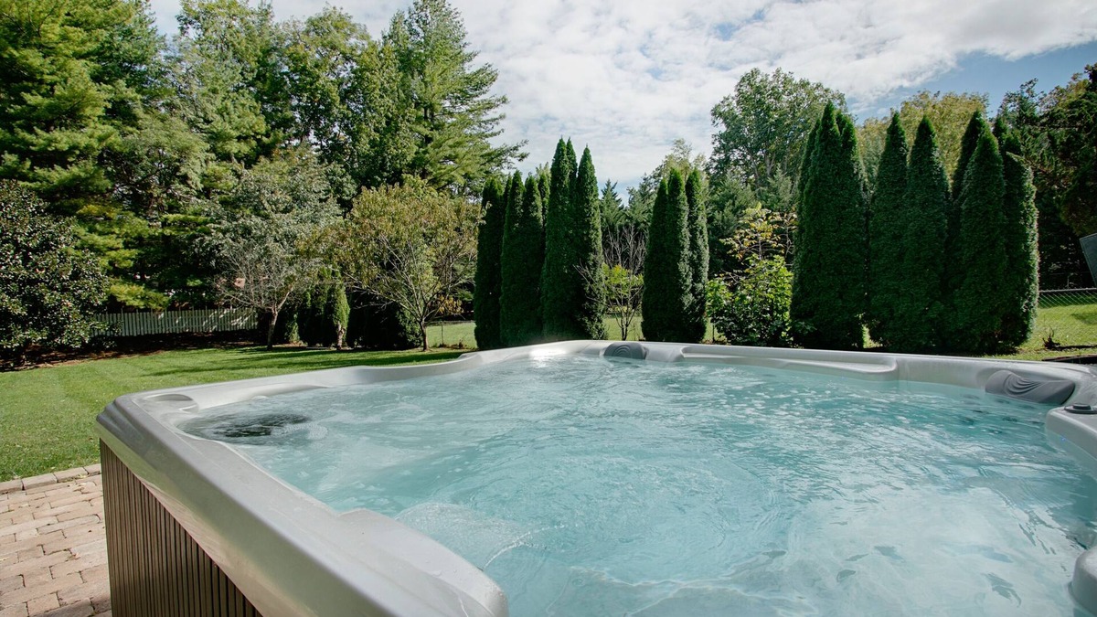Bouvet Island House | Spacious Quiet Retreat with Hot Tub and Walk to River Minutes to Harpers Ferry