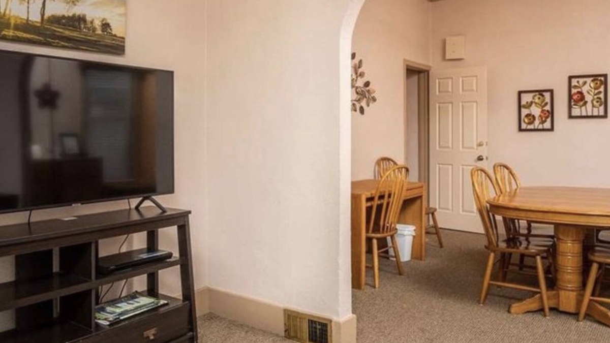 Pocatello House | Spacious R&R University Retreat