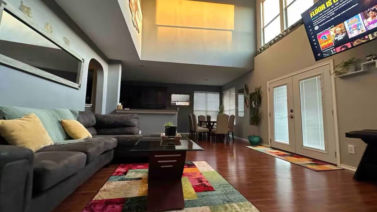 Midlothian House | Spacious Relaxing 4-bedroom house in brilliant Midlothian