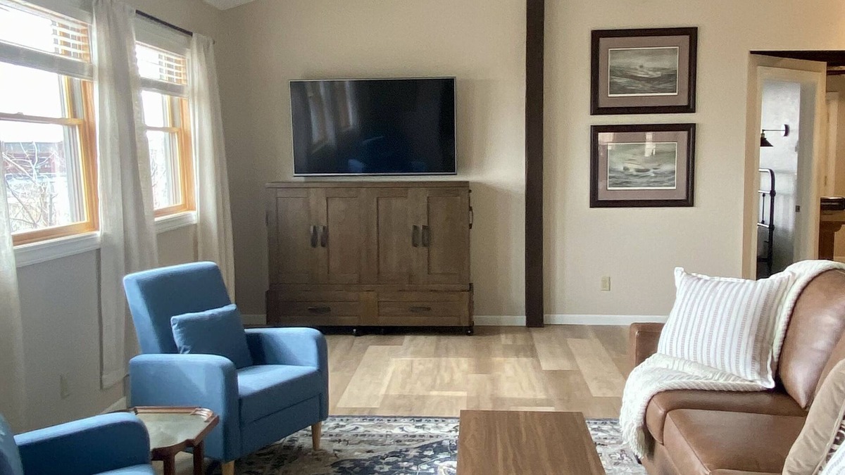 Endion Apartment | Spacious, renovated barn apartment within walking distance to Lake Superior.